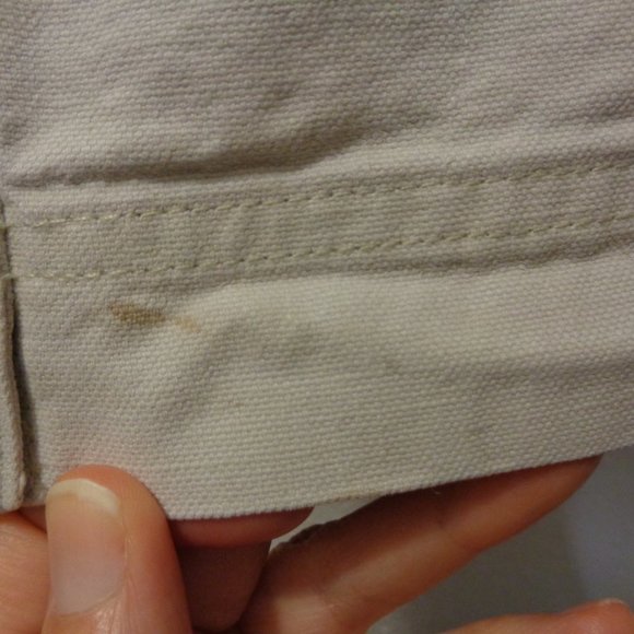 Junior's Khaki Shorts Size 11 - Picture 4 of 10